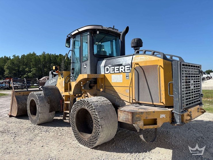 2014-deere-644k-image-4