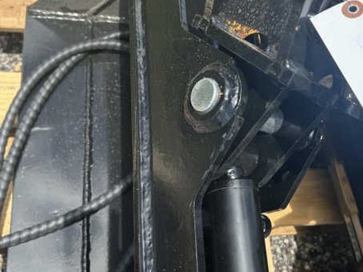 #43-•-24"-mini-excavator-hydraulic-tilting-bucket-image-5