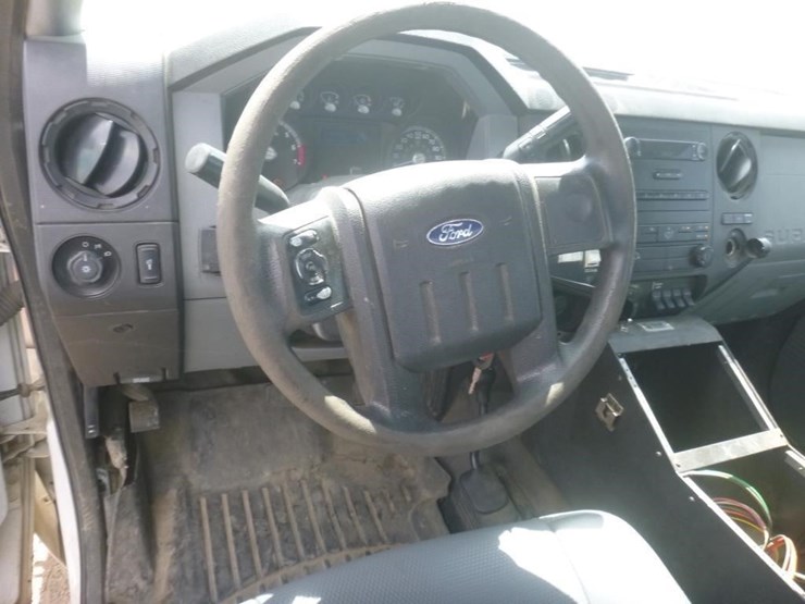 2014-ford-f350-image-14