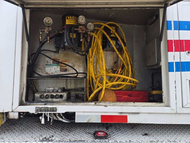 #60854-•-2006-tor-truck-corporation-61sx-pump-truck-image-53
