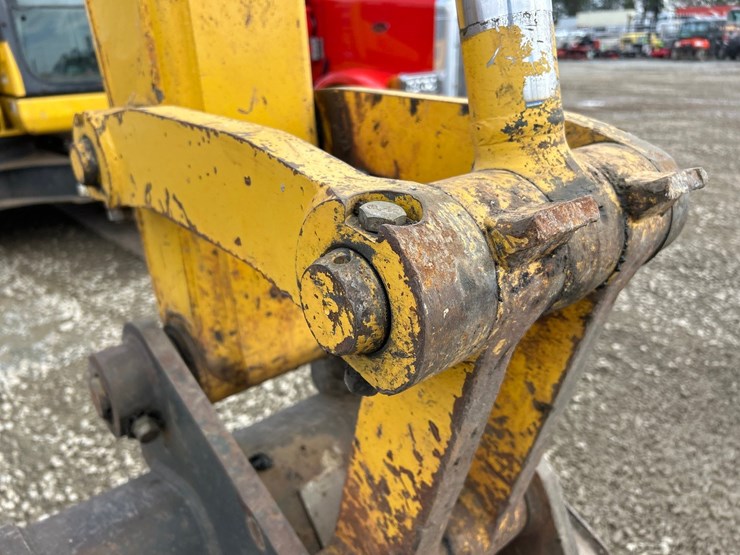 komatsu-pc130-11-image-17