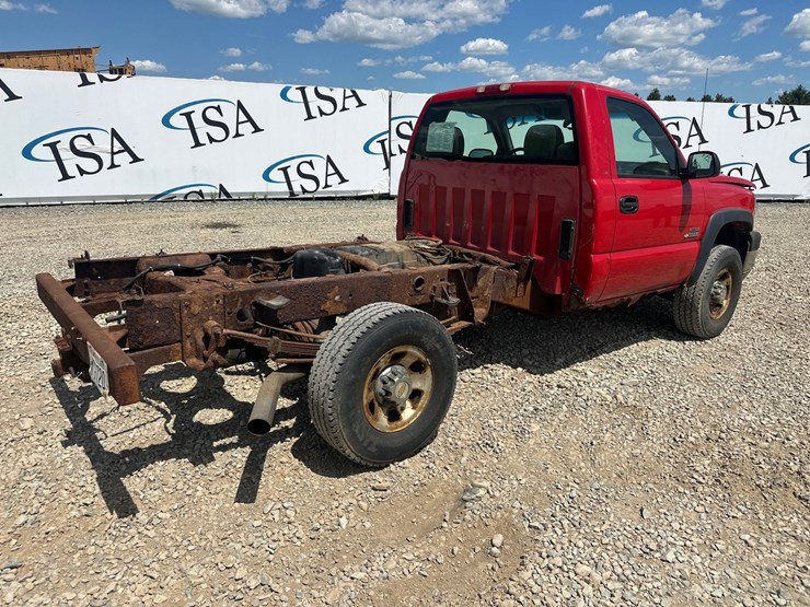 2005-chevrolet-3500-image-5