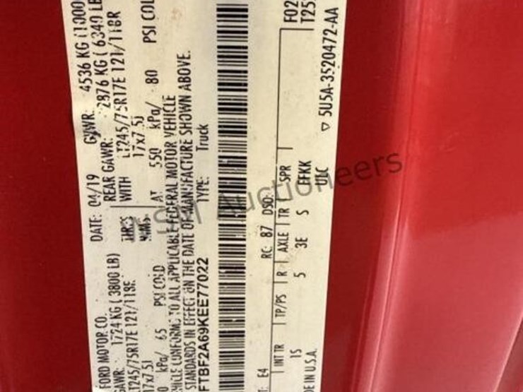 2019-ford-f250-image-16