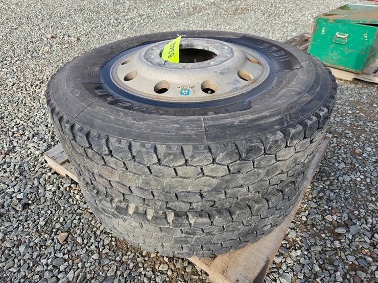 #6342-•-(2)-ironhead-idr311-11r22.5-tires-w/rims-image-1