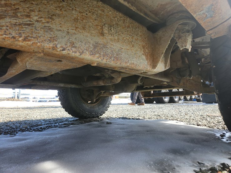 1998-chevrolet-3500-image-27