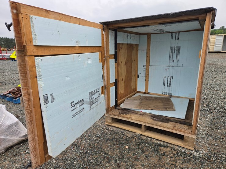 #6336-•-insulated-forkable-storage-shed-image-5