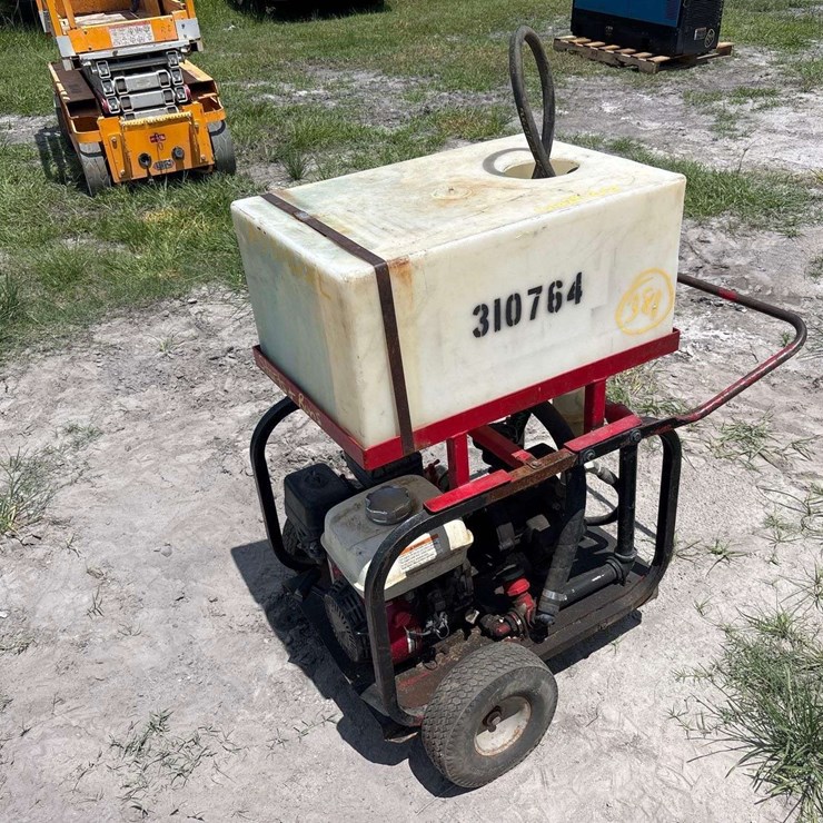 2021 Portable Pressure Washer with Water Tank