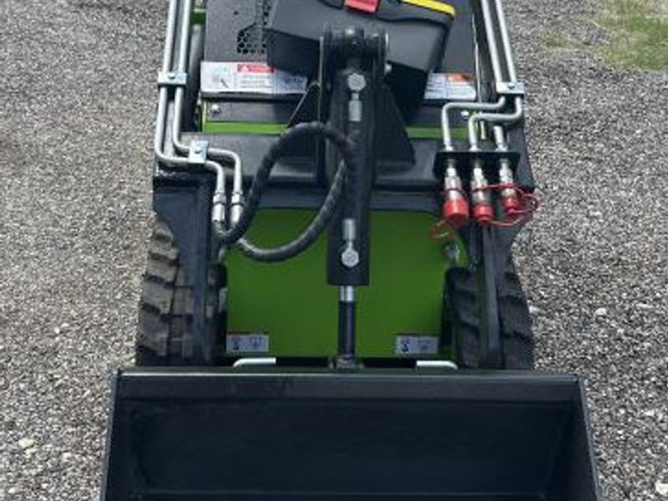 #48-•-mini-skid-steer-loader---ft36c---gas-image-4