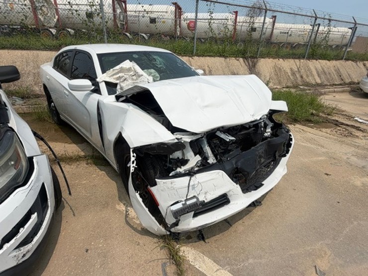 #74-•-2018-dodge-charger-image-2