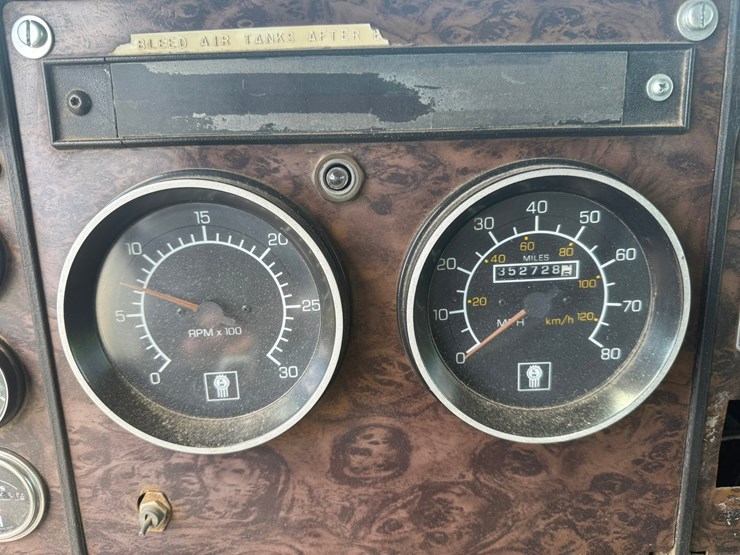 1997-kenworth-t300-image-82