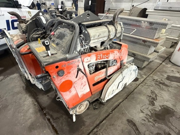 #96-•-husqvarna-concrete-saw-image-3