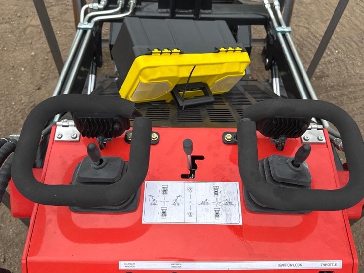 new-agt-industrial-co-mini-stand-on-skidloader-model-lrt23-image-10
