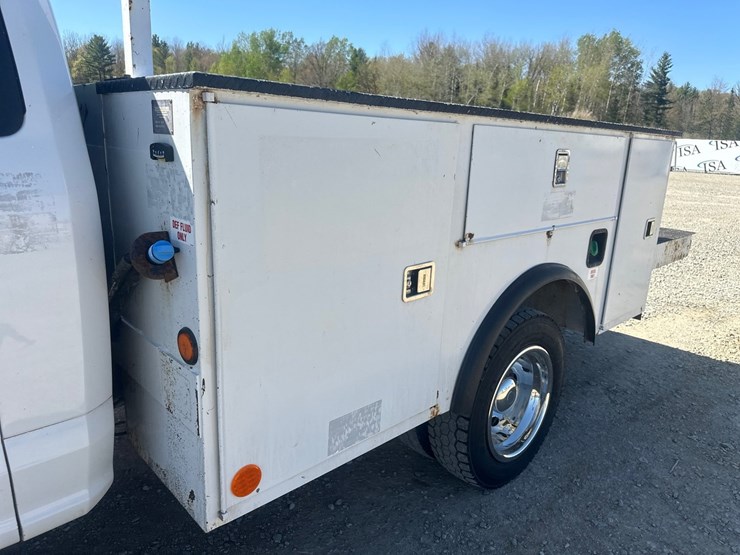 2019-ford-f550-image-21