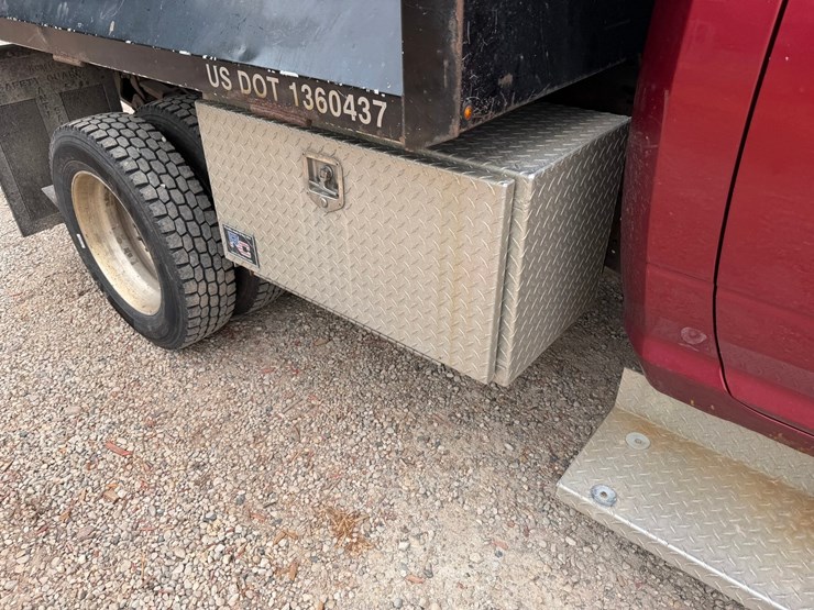 2011-ram-4500-slt-image-23