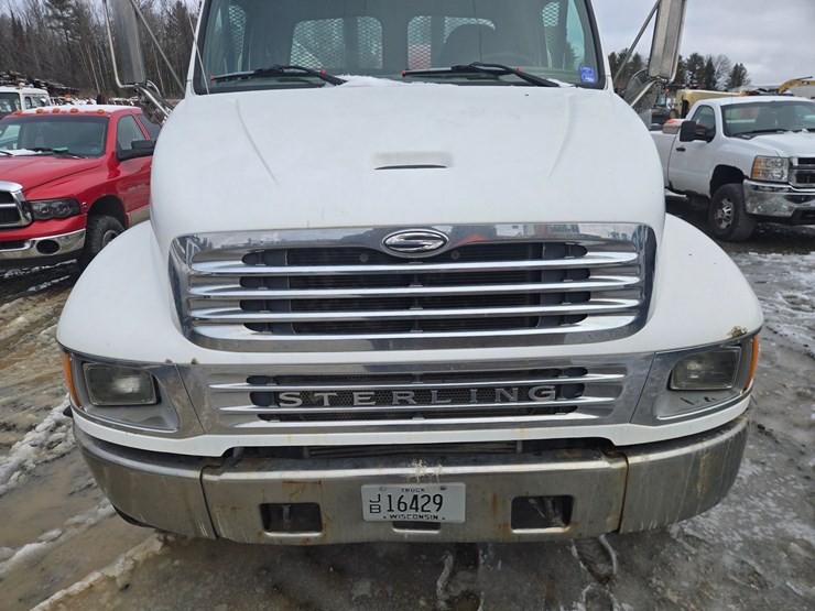 #60855-•-2002-sterling-flatbed-truck-image-10