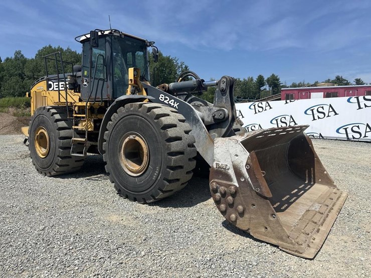 2014-deere-824k-image-7