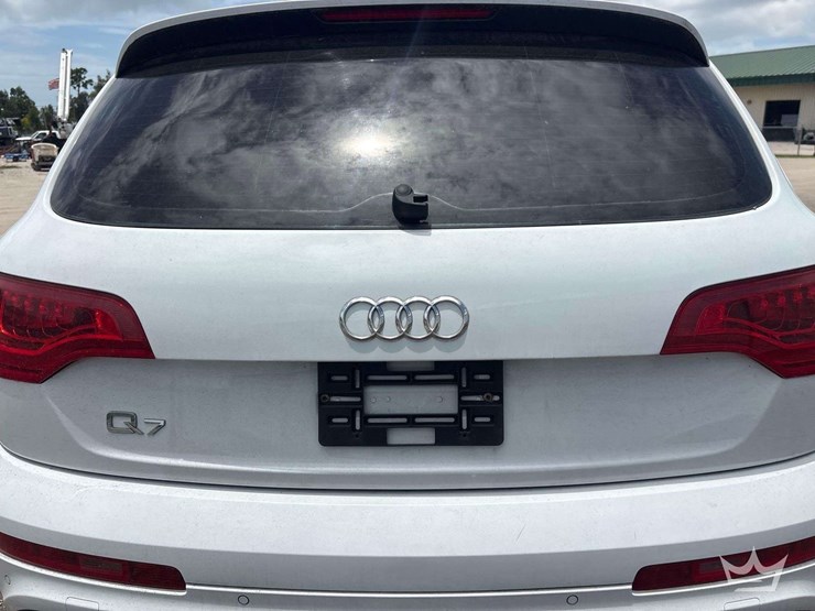 2013-audi-q7-image-24