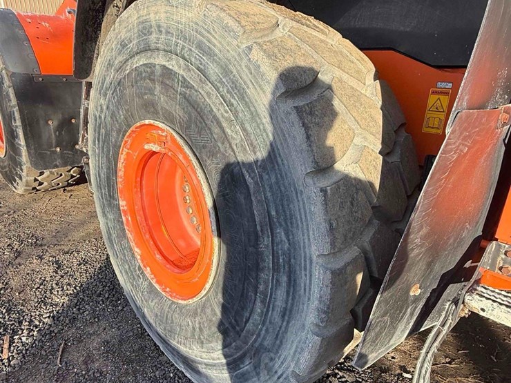 2018-hitachi-zw310-6-image-7