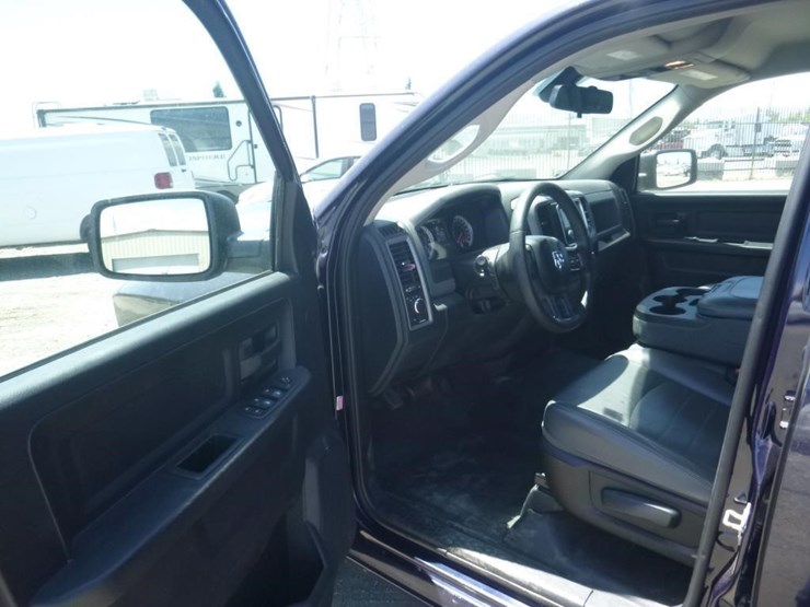 2016-dodge-1500-image-5