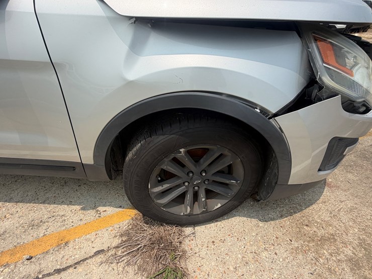 2017-ford-explorer-image-11