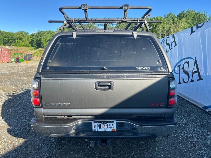 2002-gmc-1500hd-image-32