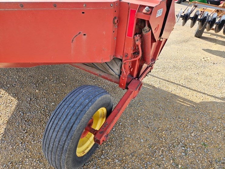 new-holland-492-image-21