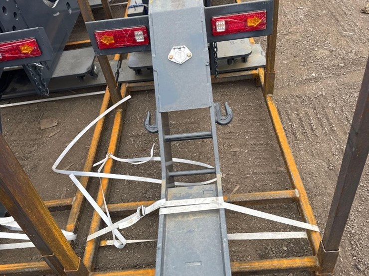 new-promech-co-12v-fifth-wheel-wrecker-attachment-model-fw80-image-3