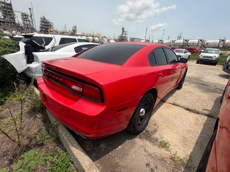 #63-•-2014-dodge-charger-image-4