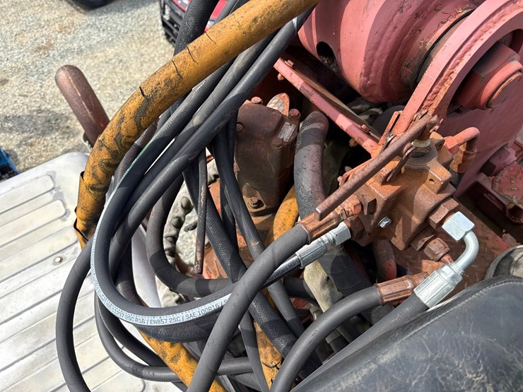 #60835-•-1991-volvo-/-gm-white-tandem-axle-storm-truck-image-49