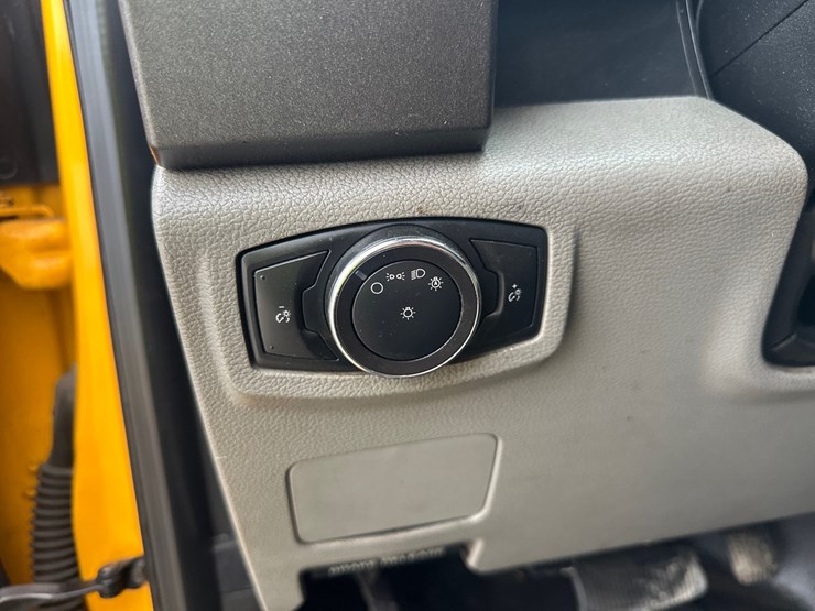 2019-ford-f550-image-34