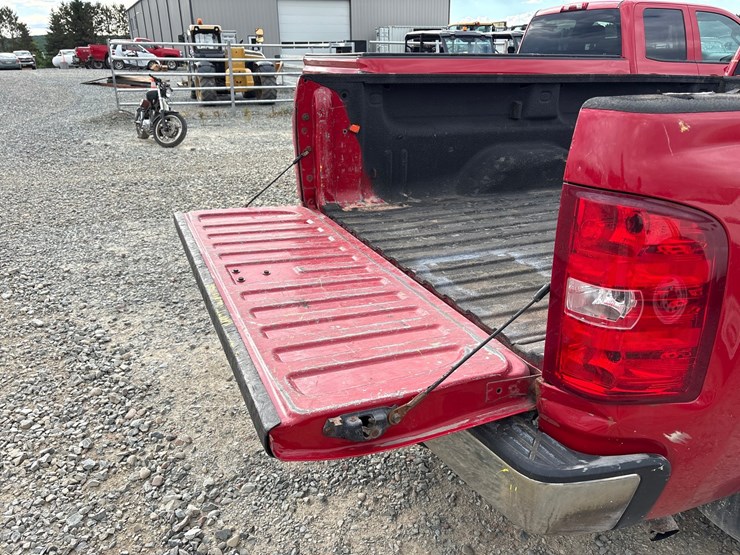 2012-chevrolet-1500-image-15