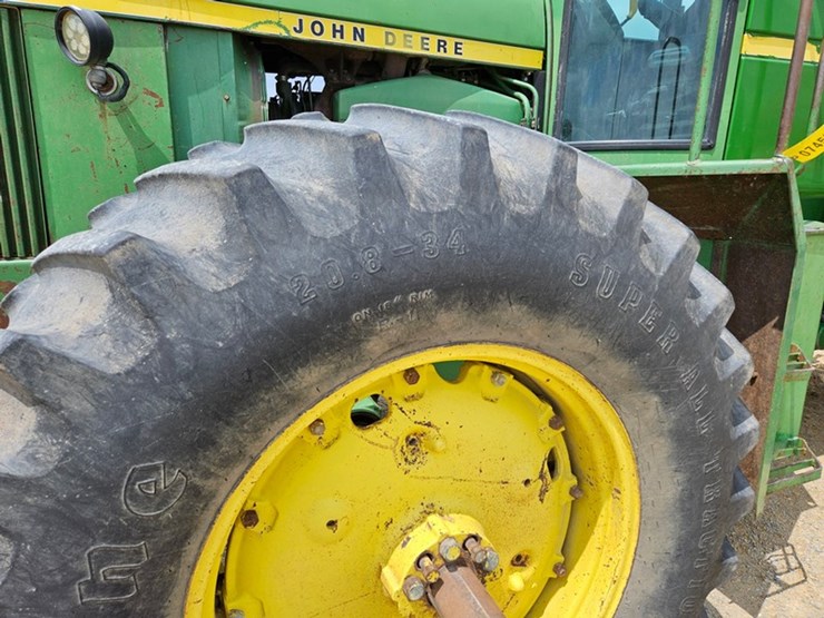 john-deere-8430-image-43