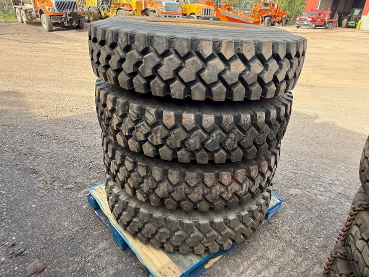#1334-•-bridgestone-tires-with-rims-image-4