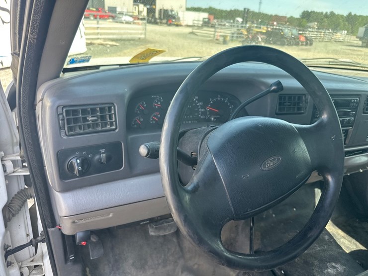 1999-ford-f250-image-26