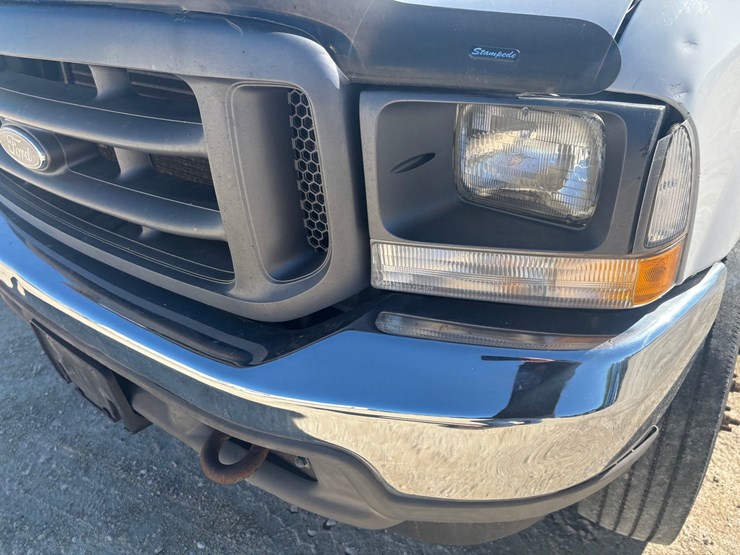 2004-ford-f450-image-15