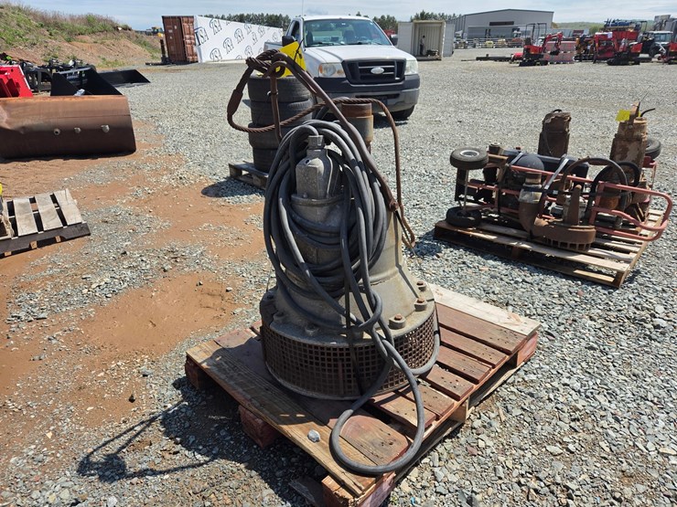 #6024-•-submersible-pump-image-3