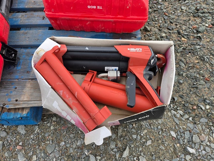 #6327-•-hilti-te-1000-avr-demolition-hammer-and-hdm-500-adhesive-injector-image-5