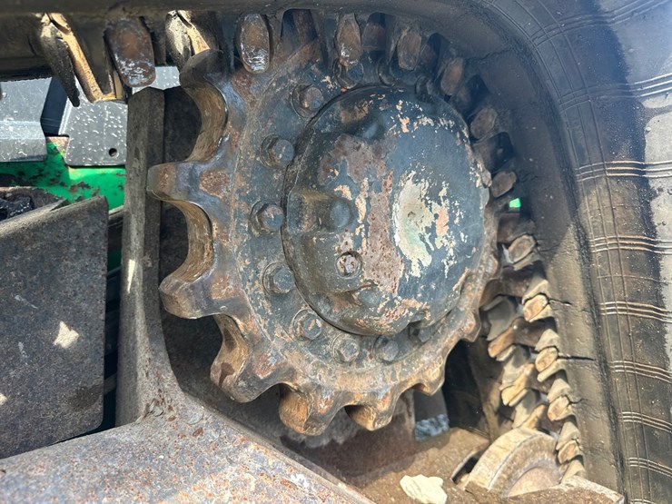 2021-bobcat-t76-image-60