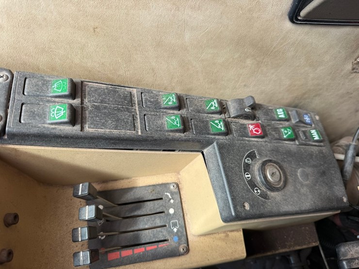 caterpillar-m318-image-98