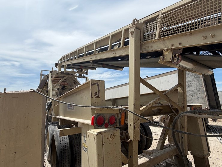 #1757-•-2005-mestco-hp4000-crusher-image-30