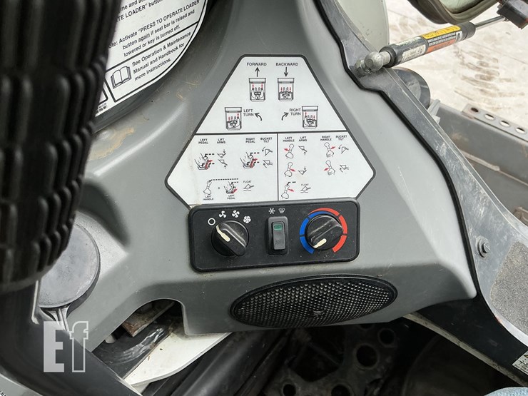 2023-bobcat-t770-image-15
