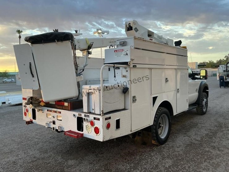 2012-ford-f550-image-6