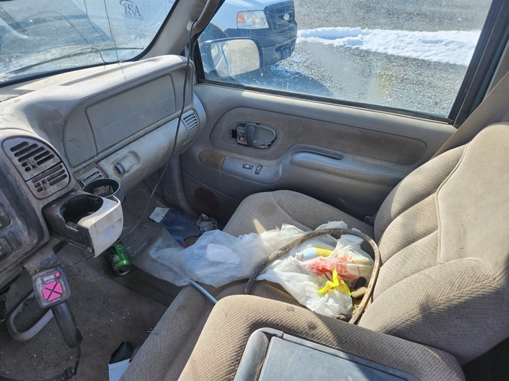 1998-chevrolet-3500-image-36