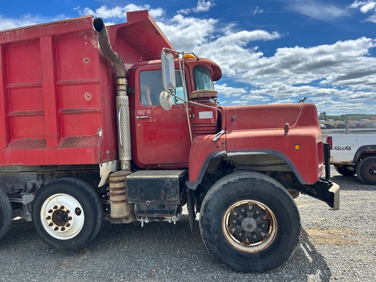 mack-dm688s-image-14