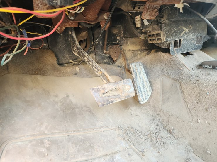 1998-chevrolet-3500-image-41