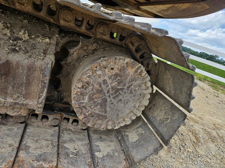caterpillar-320c-image-19