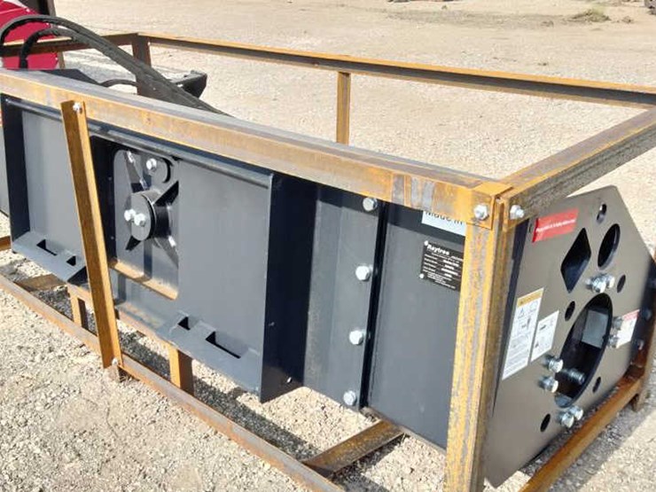 #85-•-vibratory-roller-skid-steer-attachment---rmvr76-image-4