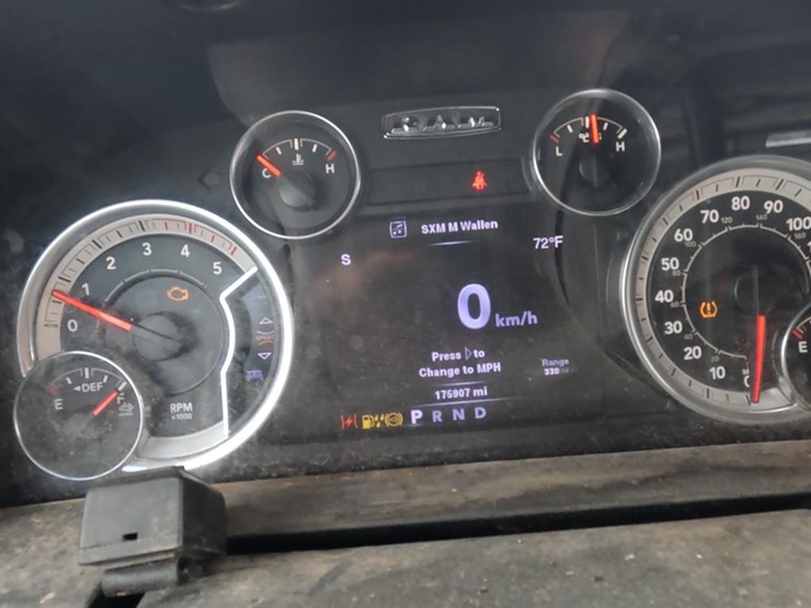2013-dodge-2500-image-15