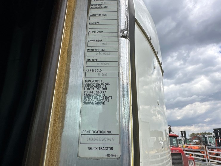 2014-kenworth-t660-image-79