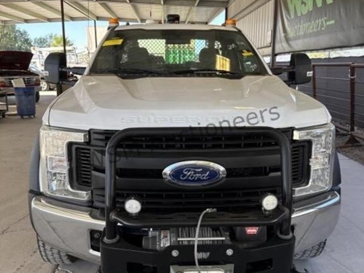 2019-ford-f450-image-3